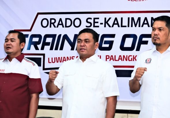 Portofolio Online Seni dan Desain Seni Tradisional Eksperimental Gelap Hita_20260310_070609_0000