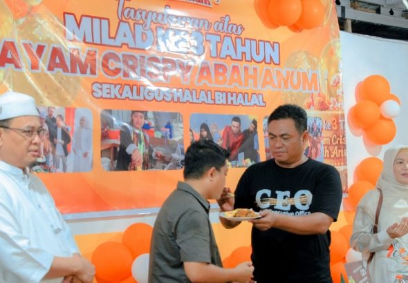 Portofolio Online Seni dan Desain Seni Tradisional Eksperimental Gelap Hita_20260329_161441_0000